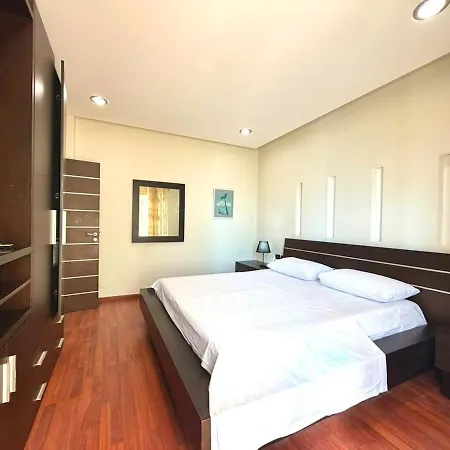 Center Escape Penthouse Appartement Vlorë