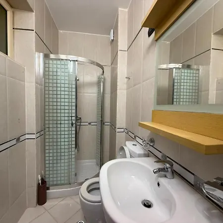 Center Escape Penthouse Vlorë